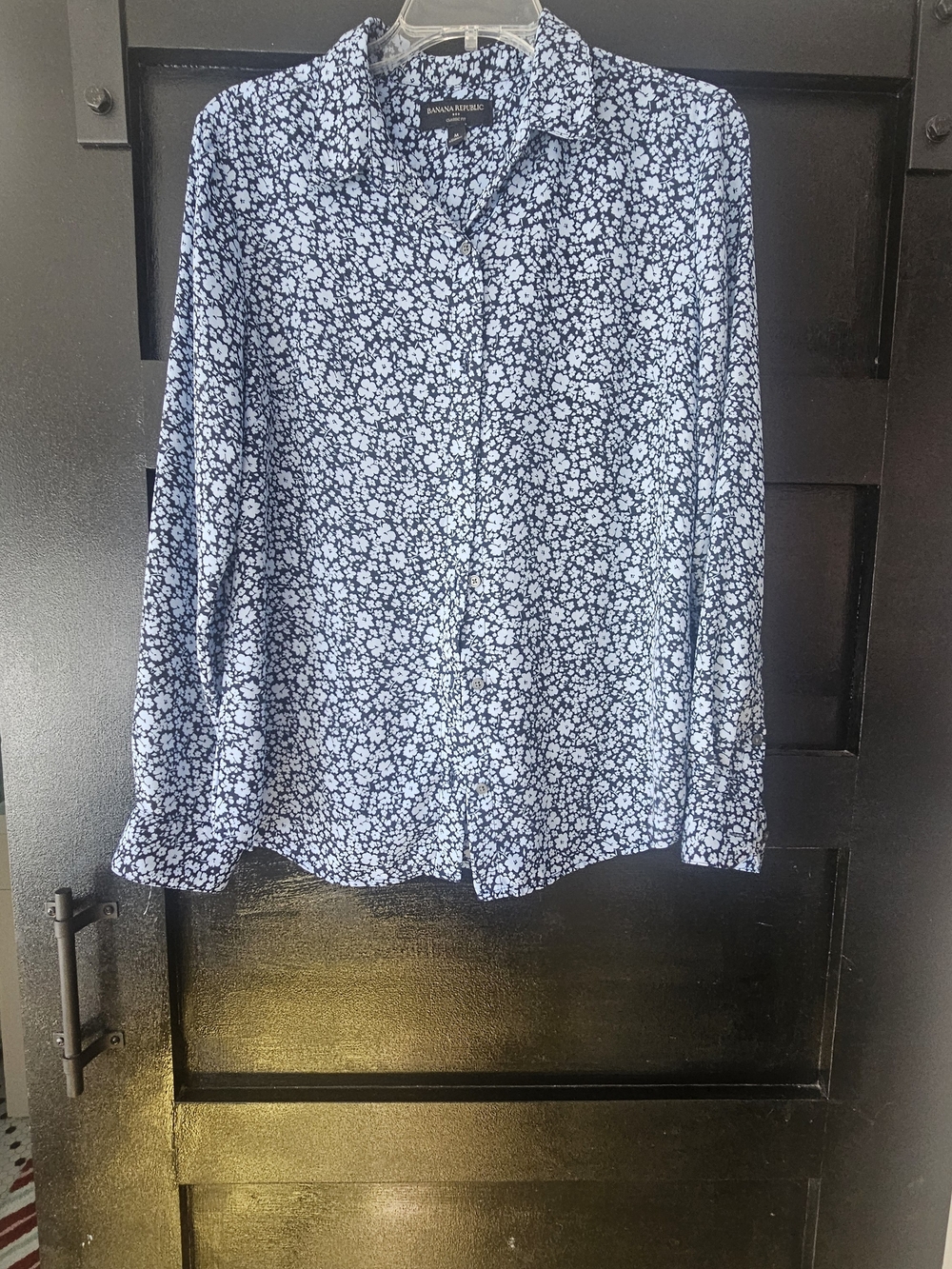 Banana Republic Blue Floral Button-Up Shirt